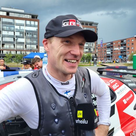 Jari-Matti Latvala Suomen MM-rallissa elokuun alussa.