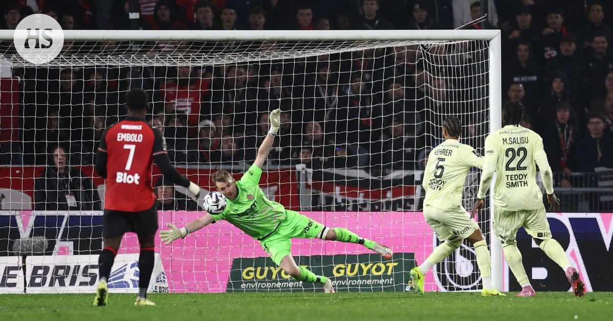 Jalkapallo: Lukas Hradeckyn paluusta tuli painajainen