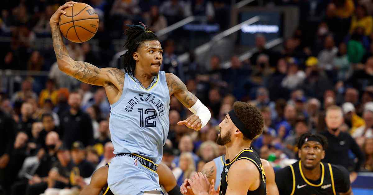 Iisalon tähtipelaaja Ja Morant hämmensi kentän laidalla – pilkkasi nelinkertaista NBA-mestaria | Urheilua lyhyesti