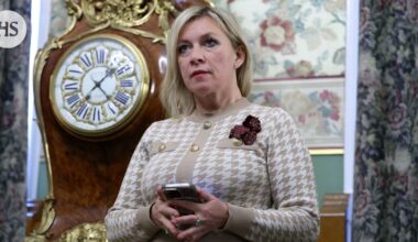 Marija Zaharova kritisoi kovasanaisesti Simo Häyhää ja Sisu 2 -elokuvaa