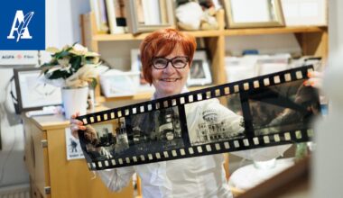 Valokuvaaja Hellevi Kokkola tietää, miltä vasta­rakastunut vihkipari näyttää