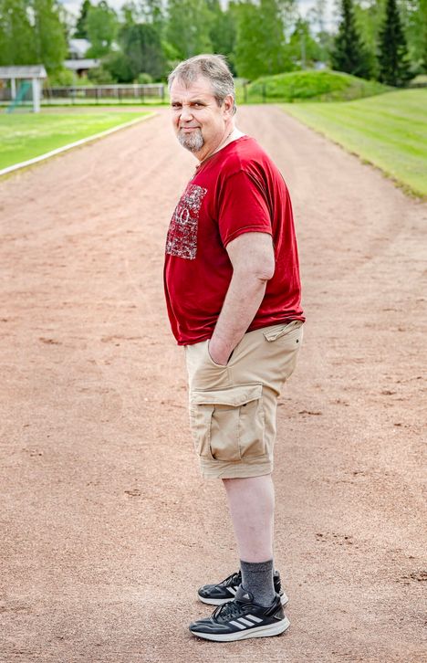 Ari Elomaa sai painonsa takaisin reiluun sataan kiloon, johon hän on tyytyväinen.