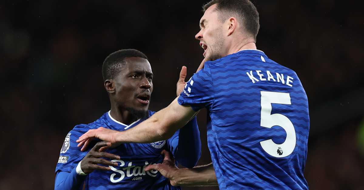 Old Traffordilla hämmentävä ulosajo – läpsäisi omaa seurakaveriaan ja sai ulosajon | Urheilua lyhyesti