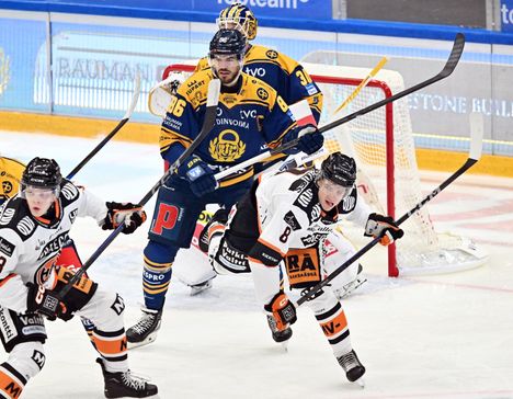 Lukon kapteeni Eric Gelinas on aloittanut kauden tahmeasti.