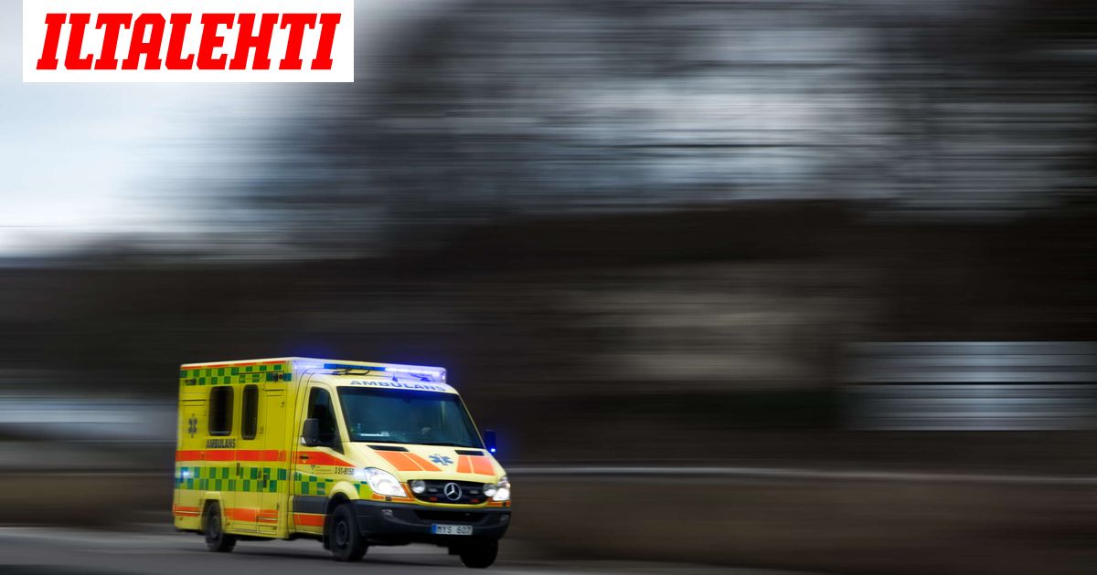 Auto ilmoitti onnettomuudesta hätäkeskukselle – Mies kuoli ulosajossa