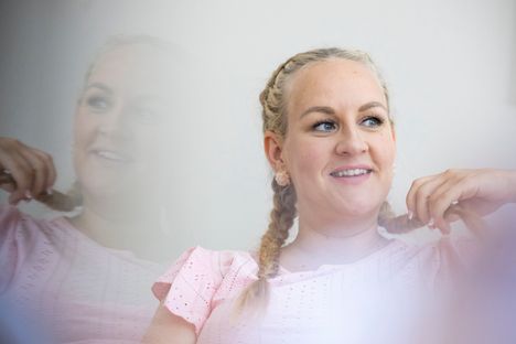 Auri Kanasen sairaalalaukun sisältöä käsitellyt video aiheutti paljon keskustelua.