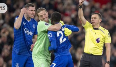 Evertonin pelaaja löi joukkuekaveriaan ottelussa – valmentaja: ”Oikeastaan tykkään siitä”
