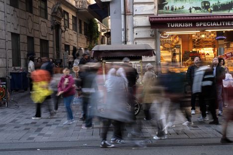Saksalaisperheen vanhemmat ja 6- ja 3-vuotiaat pojat tulivat yhtäkkiä huonovointisiksi lomamatkallaan ja alkoivat oksennella.
