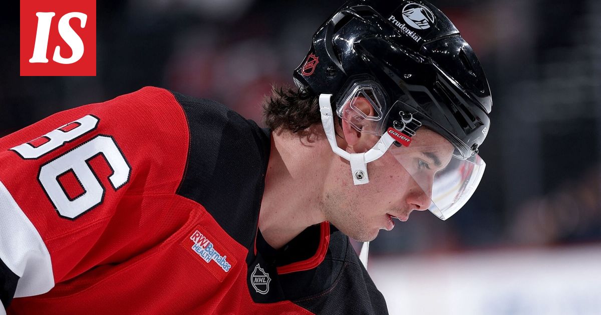 NHL: Jack Hughes joutui salakuvauksen uhriksi – hurjat suhdehuhut alkoivat