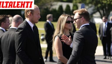 Patrik Laineen käytös juhlissa herätti huomiota – Vaimo pyöritteli päätään