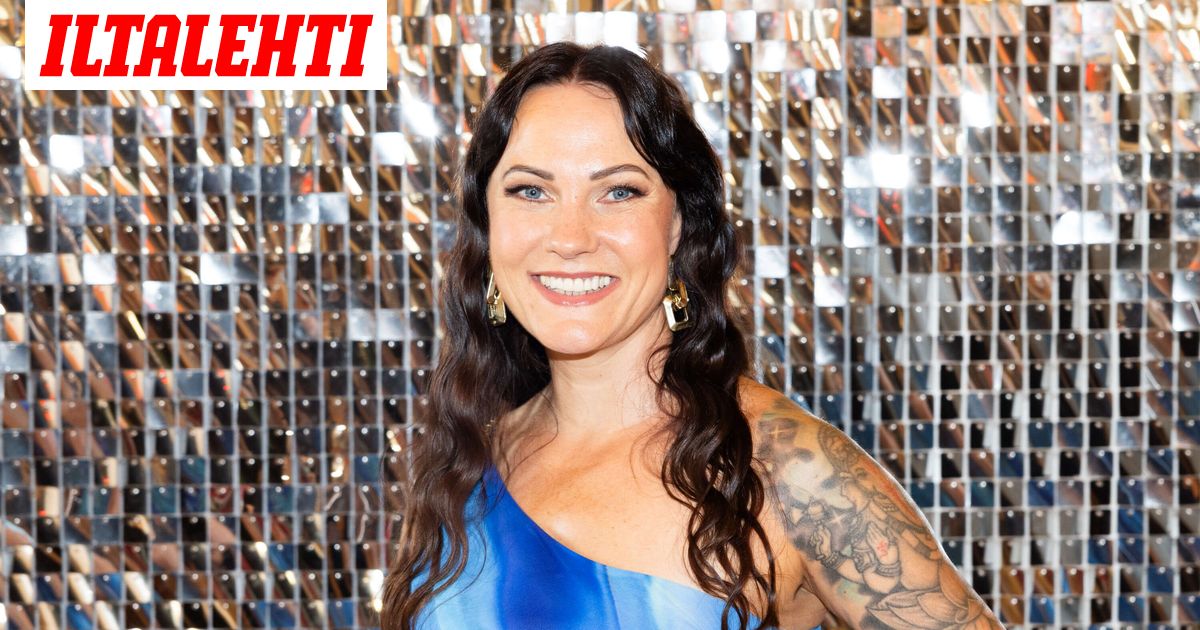 Mira Luodin esikoinen on täysi-ikäinen – Harvinainen yhteiskuva