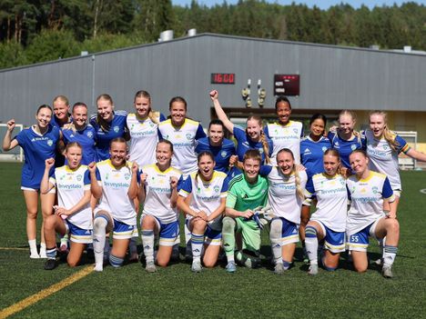 EBK:n naisjoukkue olisi halunnut nousta Kansalliseen liigaan.