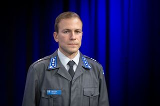 Maanpuolustuskorkeakoulun strategian opettaja, kapteeni Walter Pomell.