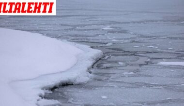 Erikoinen härveli jumittui jäihin – Pelastuslaitos kutsuttiin hätiin