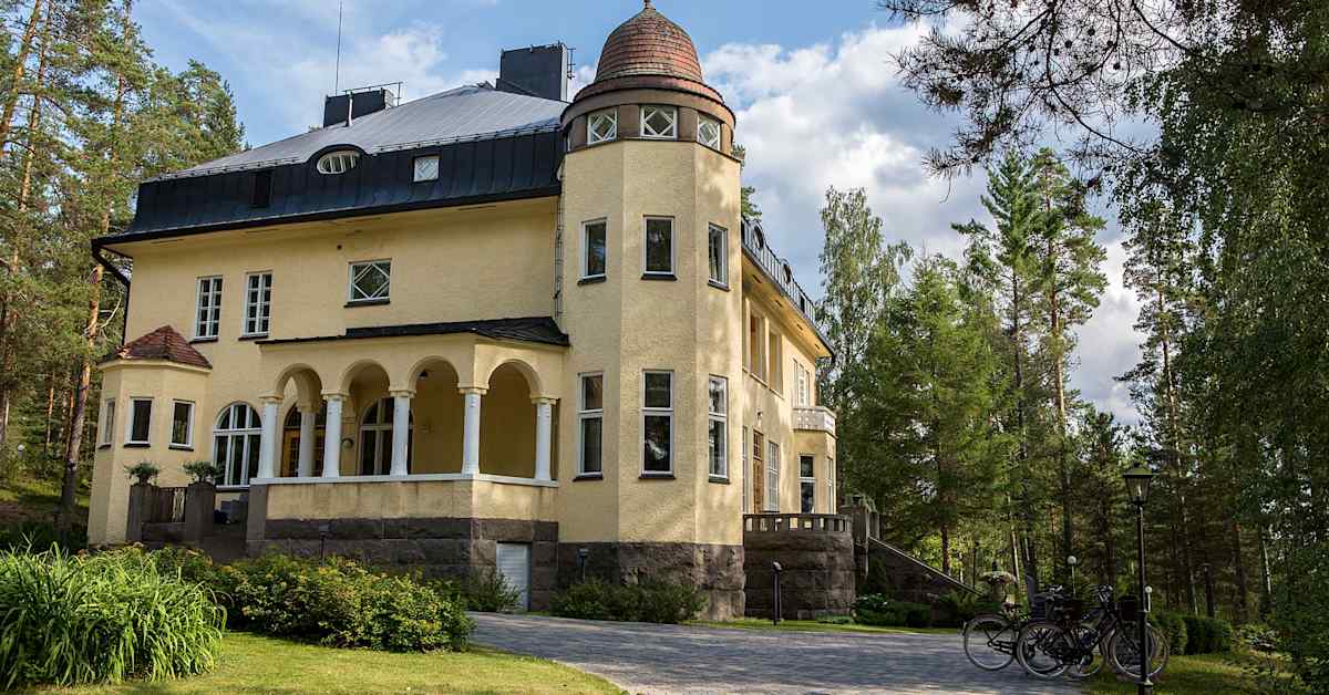 ”Nyt tapahtui se, josta on puhuttu pitkään”, sanoo Ruokolahden kunnanjohtaja – linnan omistajalla ehkä Venäjä-kytkös | Etelä-Karjala