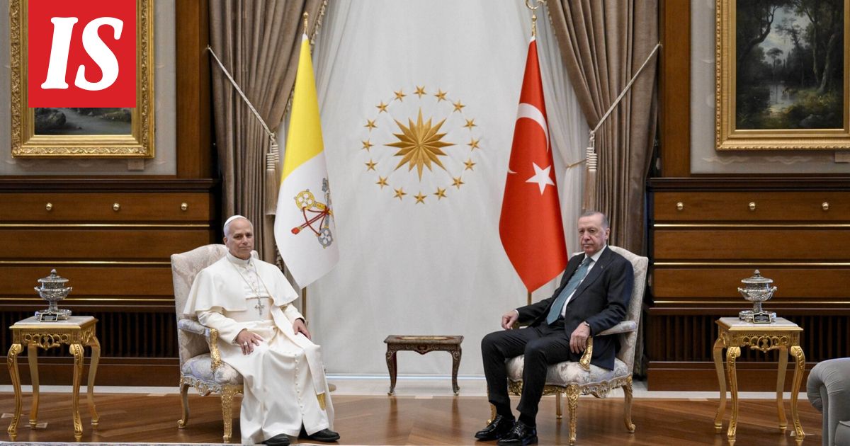 Paavilta vakava varoitus: ”Ihmiskunnan tulevaisuus on pelissä”