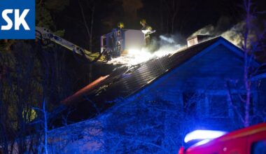 Omakotitalo kärsi tuntuvia vahinkoja Raumalla riehuneessa tulipalossa – liekit löivät katon läpi