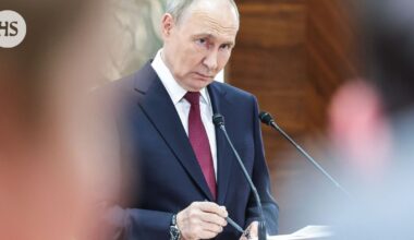 Putin: Taistelut lakkaavat, kun Ukraina vetäytyy