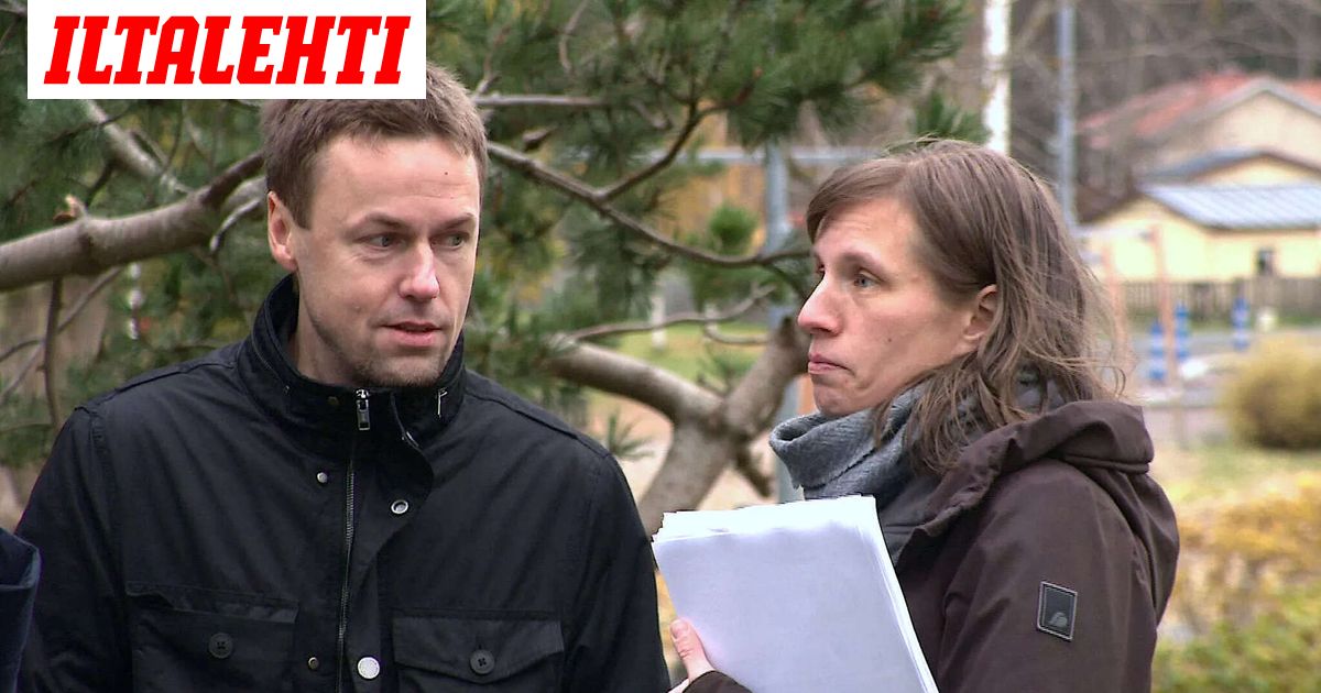 Kadonneen Karfin perheen minibussi löytyi Pedersörestä, sitten jäljet kylmenivät – Tämä on tilanne nyt