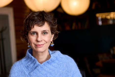 Olga Temonen toivoi, että ihmiset pukeutuisivat siunaustilaisuuteen värikkäästi. Tarkoituksena on juhlistaa Olgan elämää ja elämänasennetta.