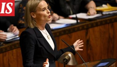 Oppositio kimmastui Riikka Purralle – Purra kävi uuteen hyökkäykseen
