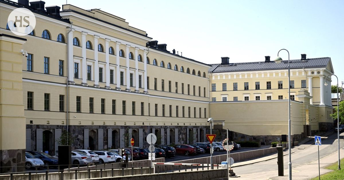 Suomi sulkee kolme suurlähetystöä | HS.fi