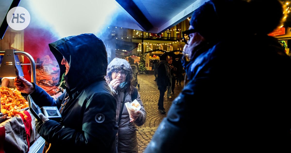 Hinnat puhuttivat turisteja Tuomaan markkinoilla