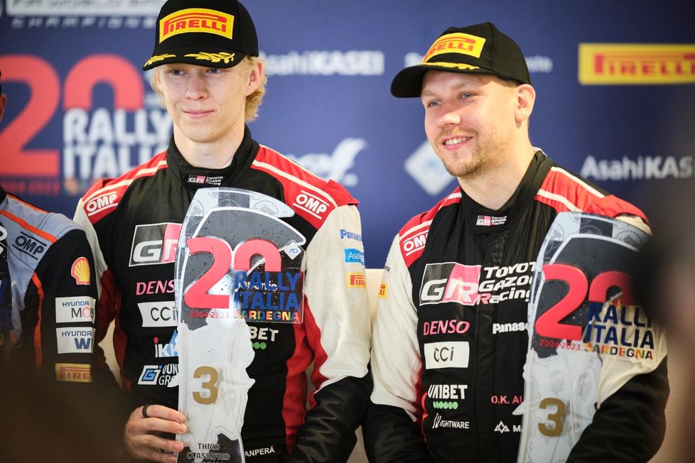 Kalle Rovanperä on saavuttanut paljon menestystä rallissa kakkoskuljettajansa Jonne Halttusen kanssa.