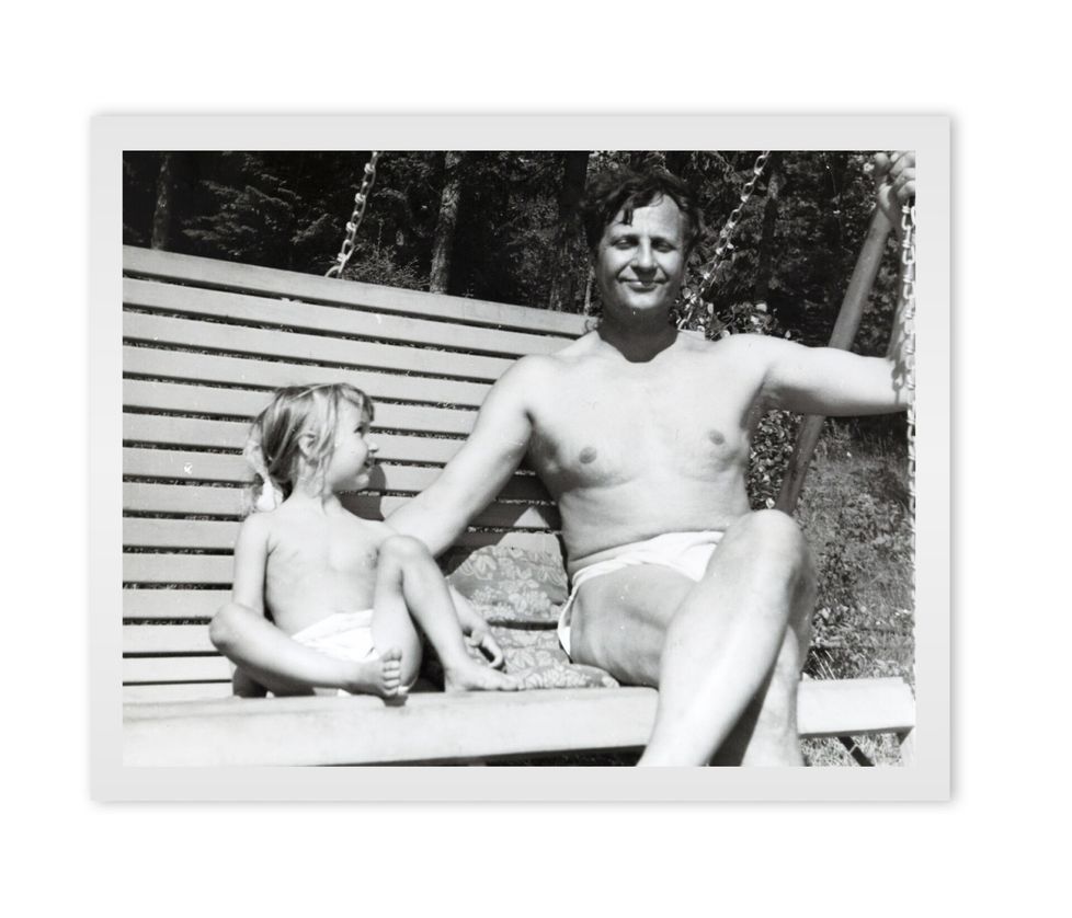 Mökillä Kuhmoisissa vuonna 1963.