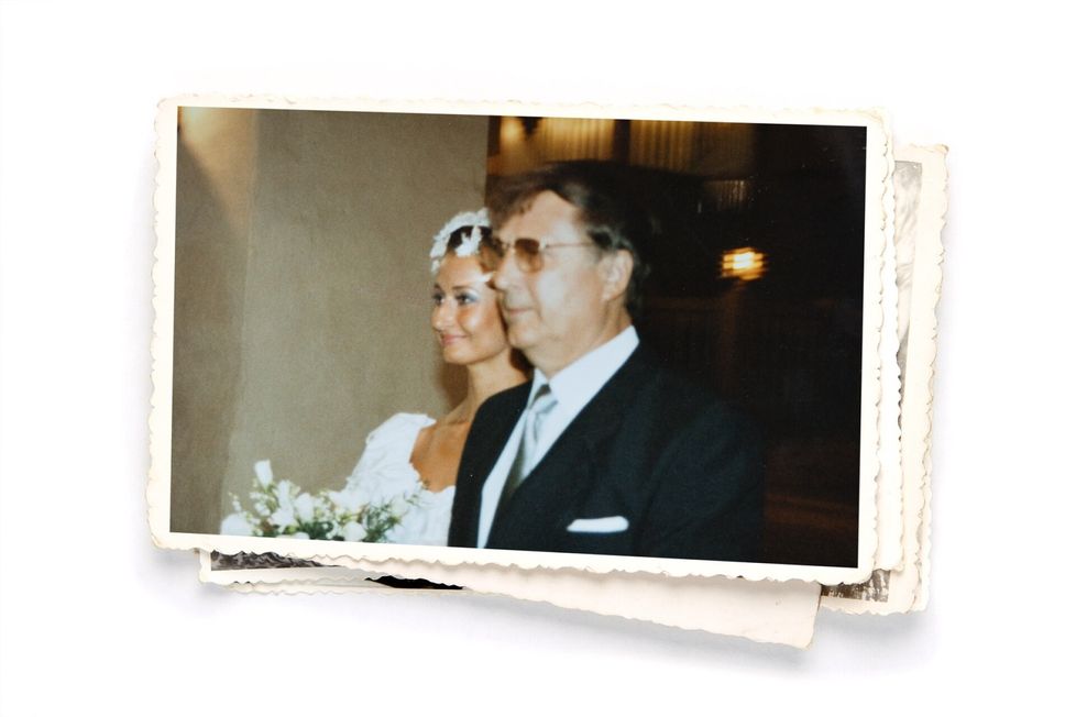 Heidi meni naimisiin Sepon kanssa 1986. Isä saattoi tyttärensä alttarille.