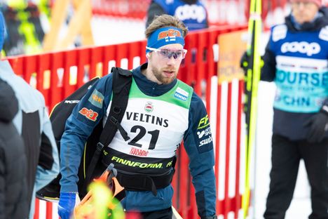 Joni Mäki kärsi sauvarikon ja jäi lopputuloksissa sijalle 26.