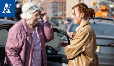 Scarlett Johanssonin ohjauksessa hurmaa rääväsuinen vanhus – ehkä Oscarin veroisesti