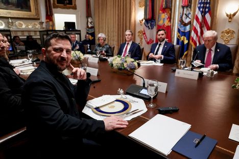 Presidentti Volodymyr Zelenskyin hymystä huolimatta tapaaminen Valkoisessa talossa ei vaikuttanut menevän erityisen hyvin Ukrainan kannalta lokakuussa. Putin oli keskustellut Trumpin kanssa puhelimessa edellisenä päivänä.