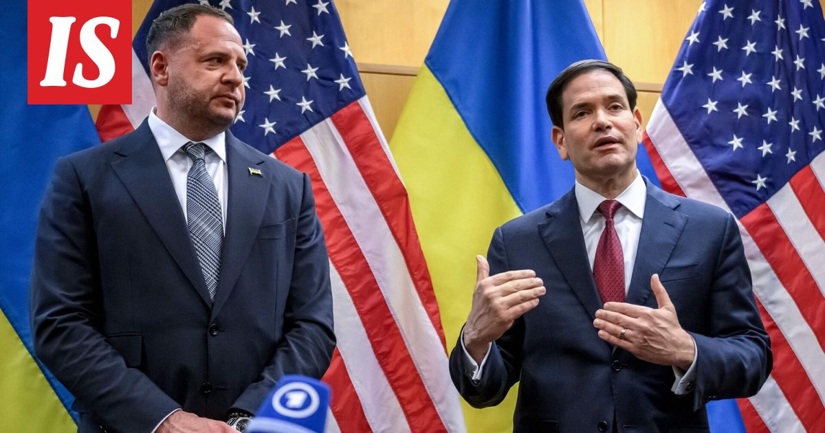 Zelenskyin eronnut kansliapäällikkö: Menen rintamalle