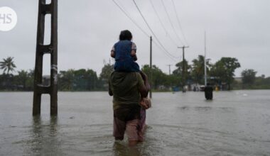 Suuri osa Sri Lankasta veden alla syklonin jäljiltä, yli 150 kuollut