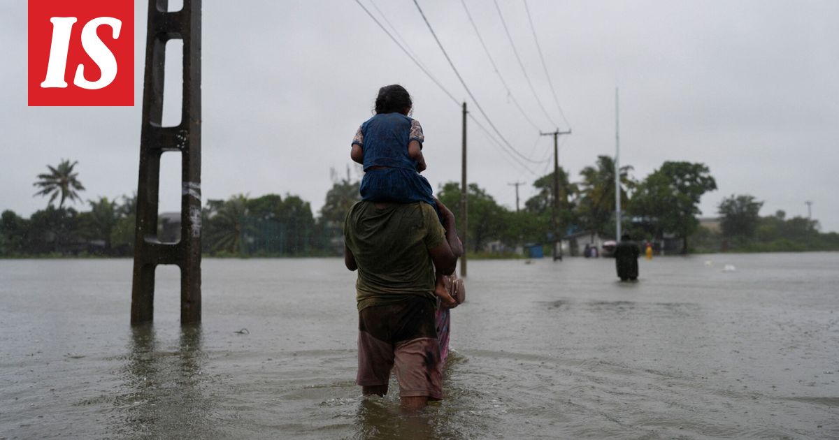 Katastrofi iski Sri Lankaan: suuri osa maasta veden alla, yli 150 kuollut