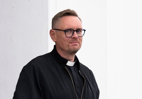 Seurakuntapastori Ari Mäkelä.