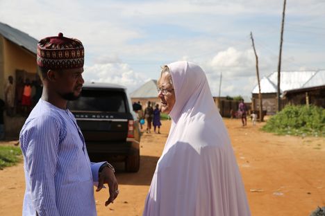 Lisan ja Usmanin välejä hiersi mustasukkaisuus ja se, että Usman halusi ottaa toisen vaimon. Perheenlisäyksestä haaveillut sulhanen epäili, että viisikymppinen amerikkalaisrakas ei pystyisi synnyttämään hänelle jälkeläisiä.