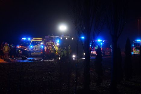 Paikalla oli runsaasti pelastushenkilöstöä.