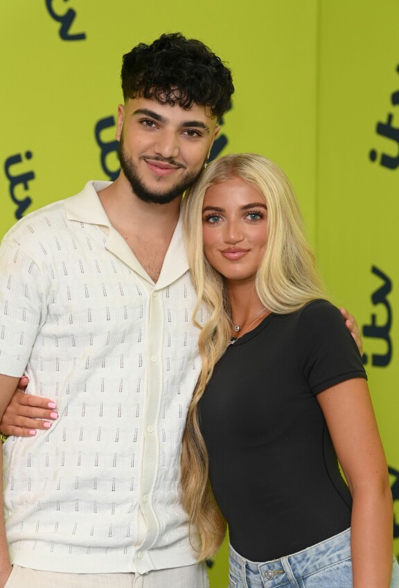 Junior ja Princess ovat Katien lapset liitosta laulaja Peter Andren kanssa.