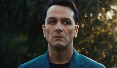 Netflix-uutuus kerää kehuja – "Esimerkkitapaus huippuluokan televisiosarjasta"