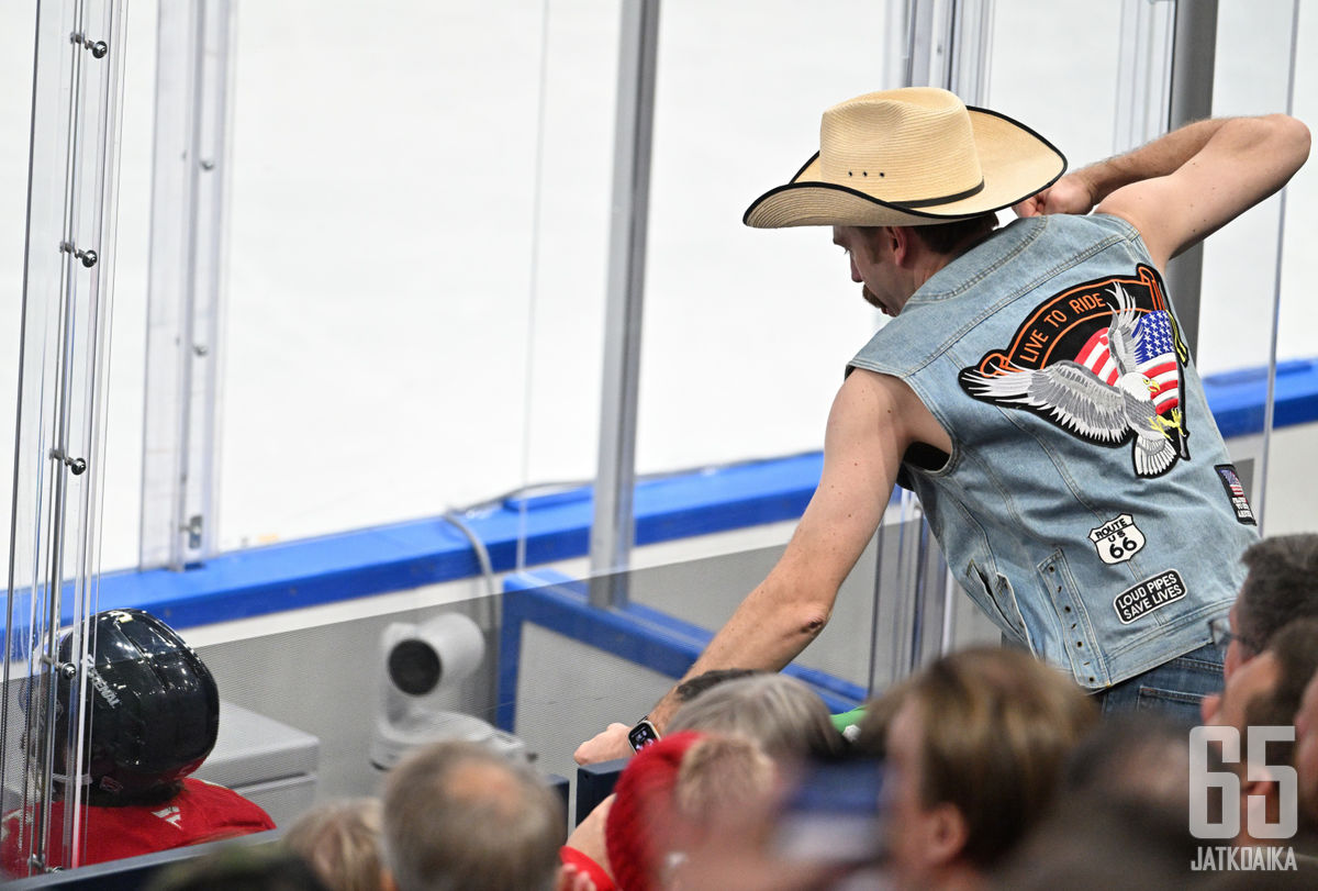 NHL:n Euroopan valloitus on kuution survomista pyöreään reikään - NHL - 21.11.2025 - Kolumnit - Jatkoaika.com