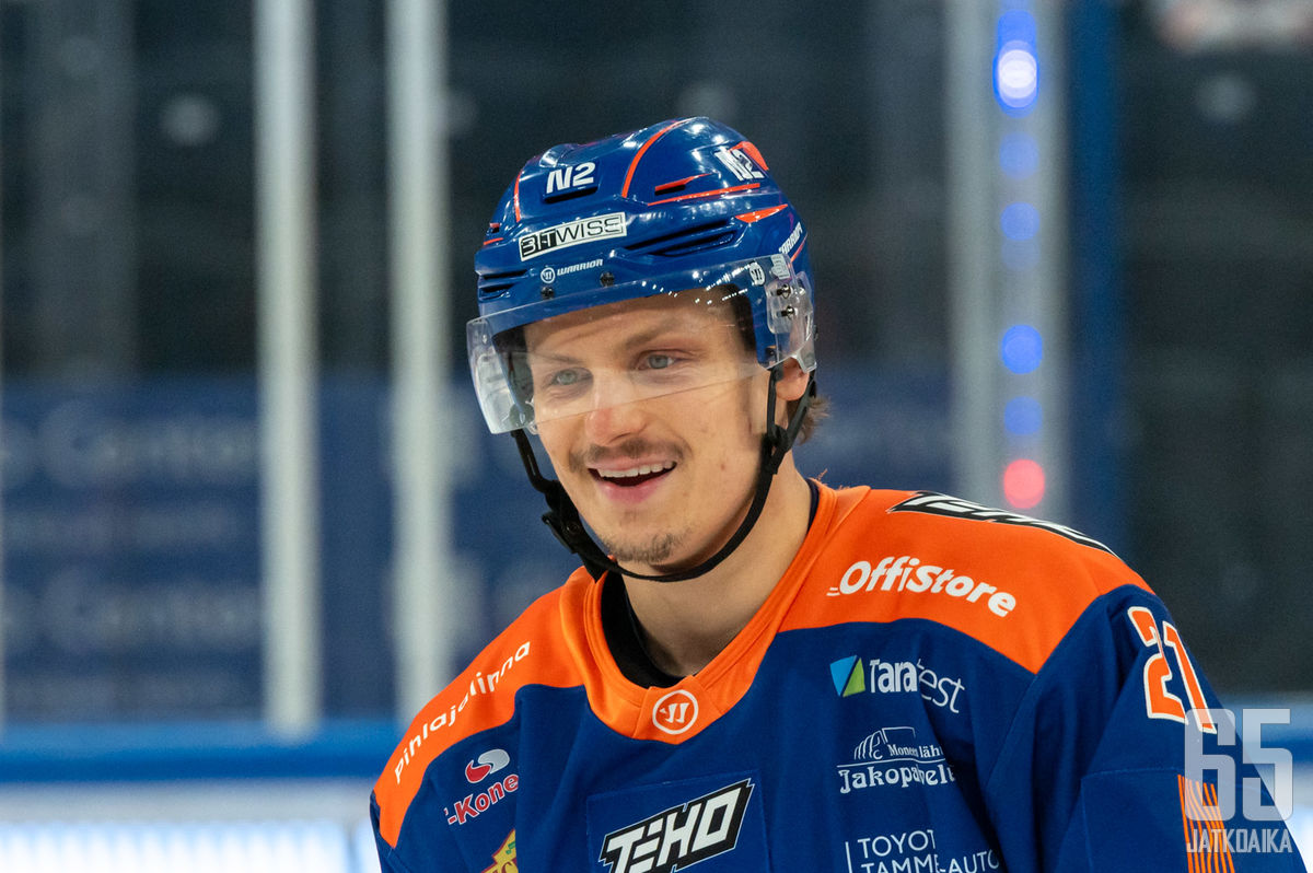 Puolustaja Aleksi Matinmikko teki jo kauden kuudennen maalinsa. Arkistokuva viime keväältä.