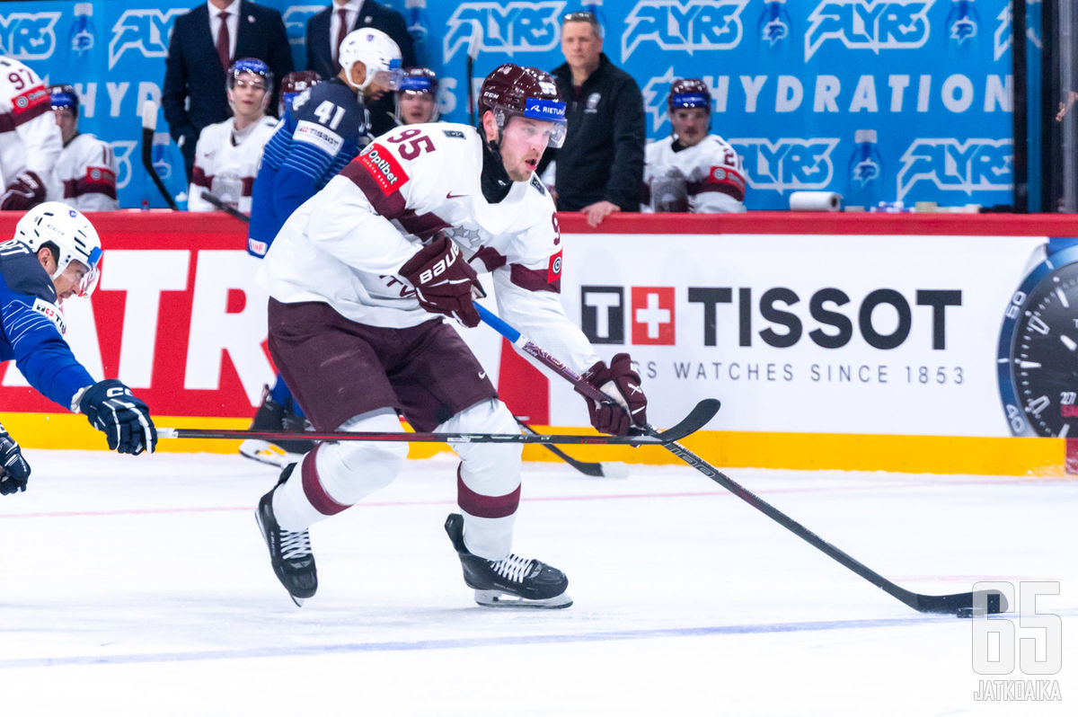 Oskars Batņa debytoi uudessa seurassaan.