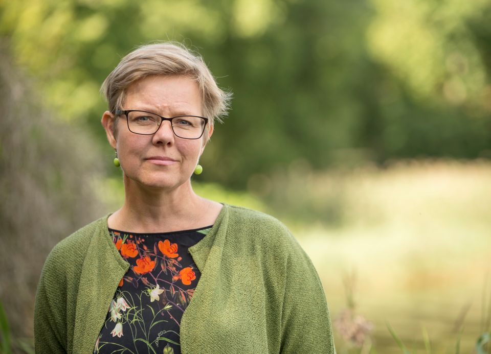 Entinen ympäristö- ja ilmastoministeri Krista Mikkonen: Hallituksen lahja 30-vuotiaalle Suomen ympäristökeskukselle on massiiviset yt-neuvottelut | Vihreät