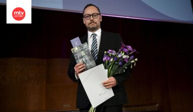 Tietokirjallisuuden Finlandia-palkinnon voittaja toimittaja Paavo Teittinen kirjallisuuden Finlandia-palkintojen voittajien julkistustilaisuudessa Helsingissä.