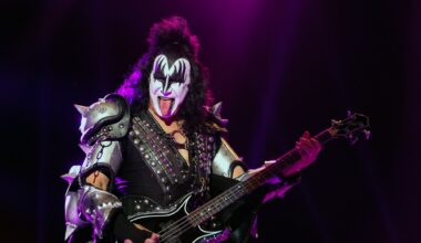 "Kaikkein surullisinta tässä on se..." – Gene Simmons puhui keikkayleisölle tunteikkaasti edesmenneestä Ace Frehleystä