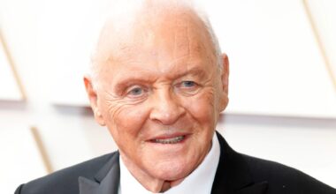Näyttelijälegenda Anthony Hopkins avautuu alkoholismistaan: "Kaikki pimeni"