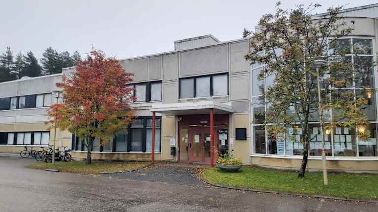 Huhtasuon terveysaseman rakennus. 