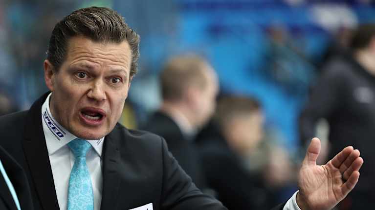 Sami Kapanen valmentaa Pelicansia.